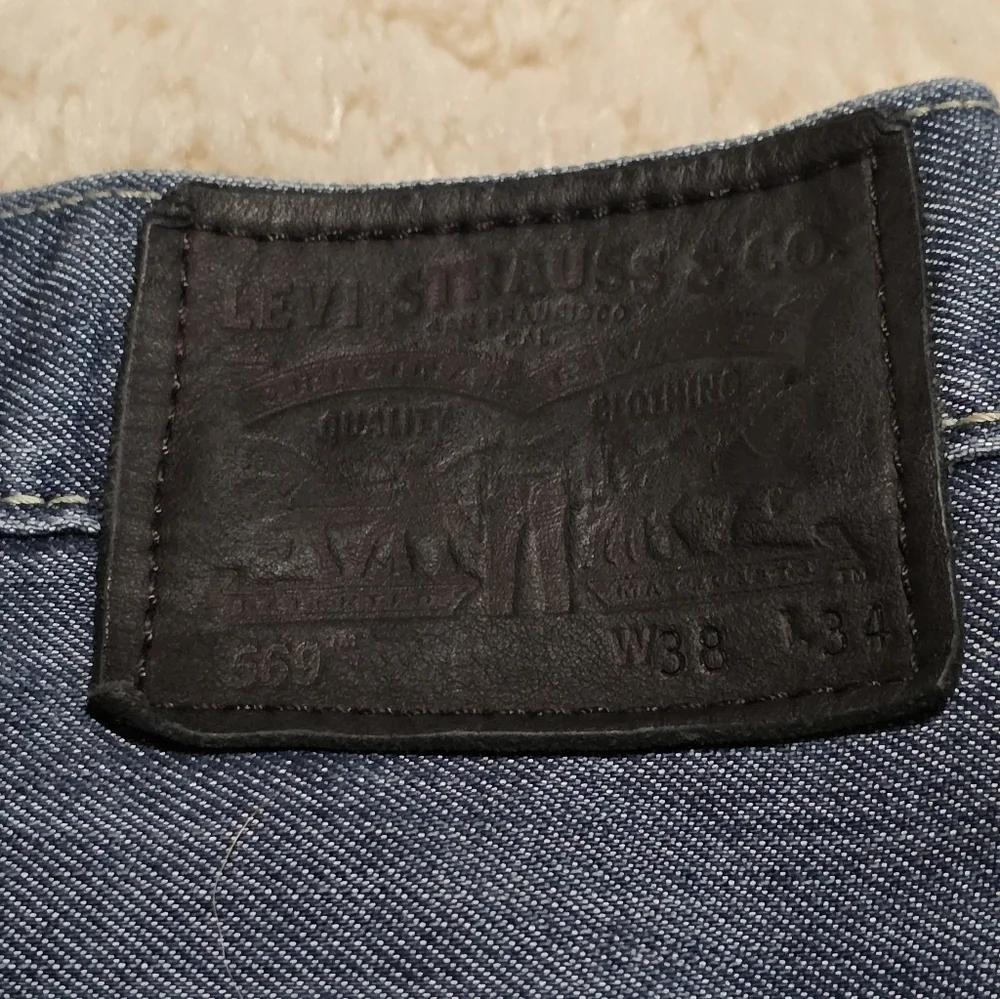 Levi's 569 Loose Straight Fit Medium Wash Men's Blue Jeans 38x34